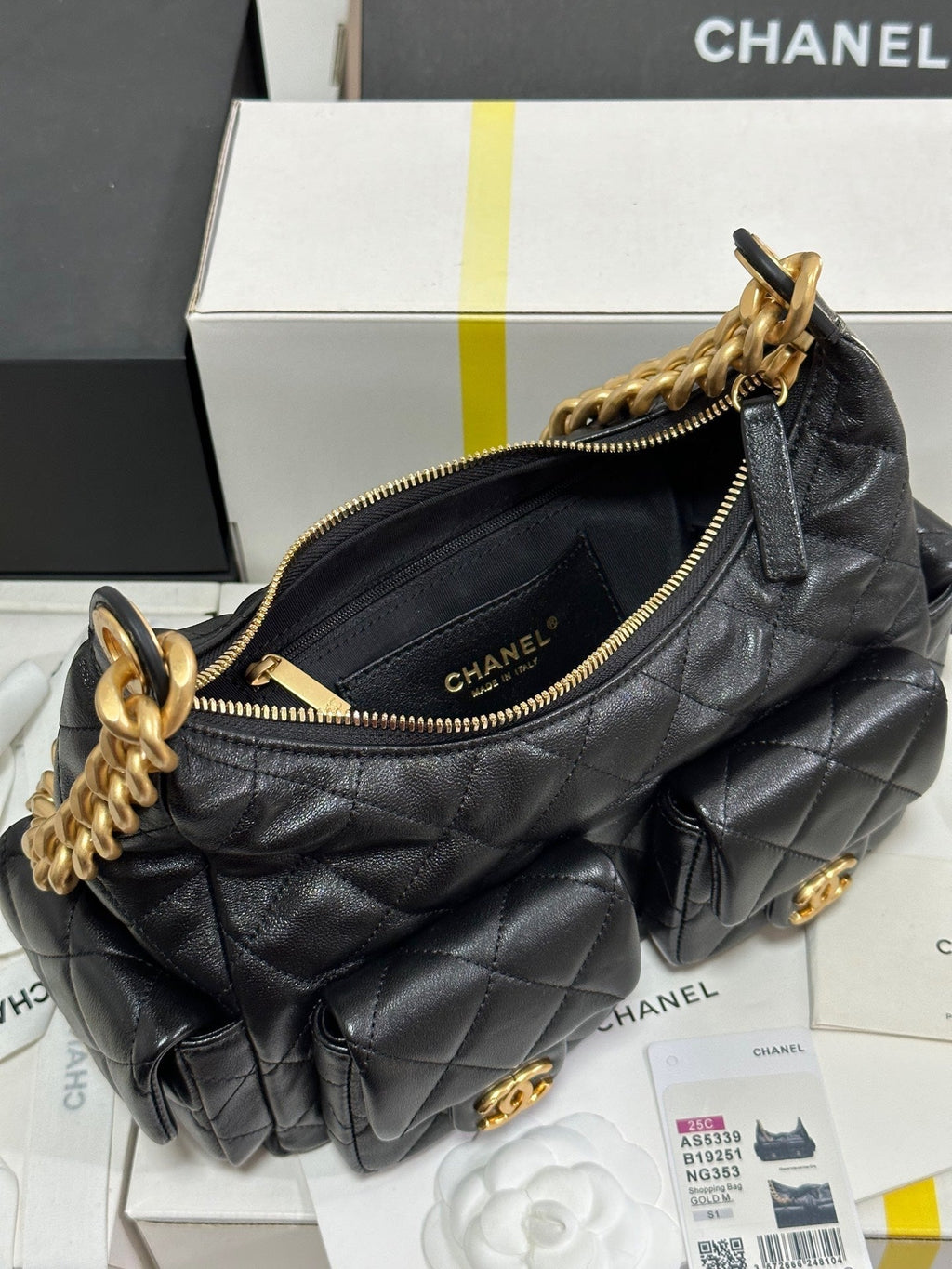 CC 25C Hobo 31cm Black Lambskin Gold Hardware 243540