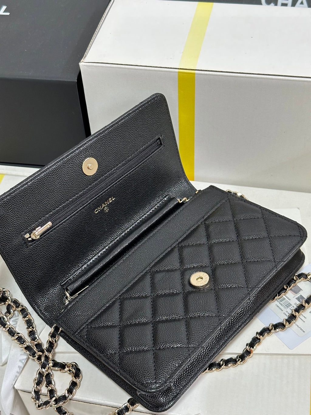 CC 25P Wallet On Chain 19cm Black Cowhide Heart Rhinestone 243601