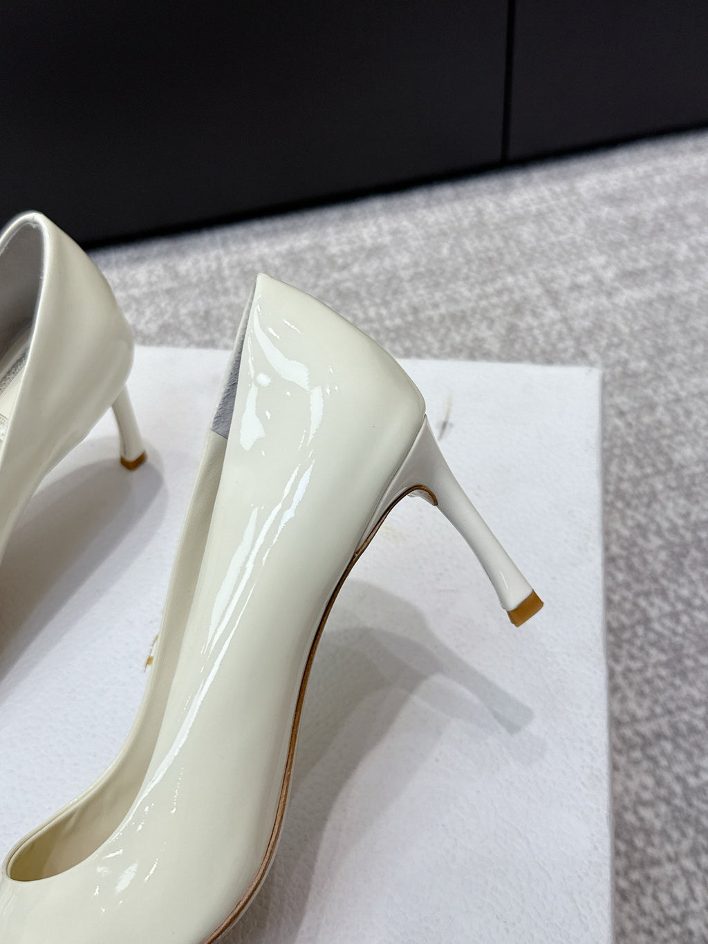 CD 26s High Heels Pump 85 White Patent Leather 661476