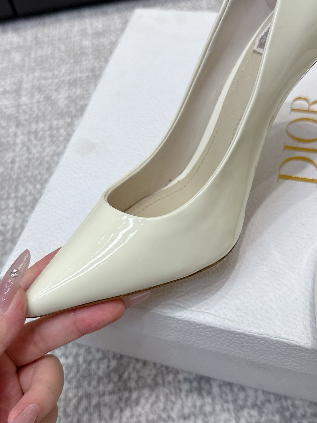 CD 26s High Heels Pump 105 White Patent Leather 661478