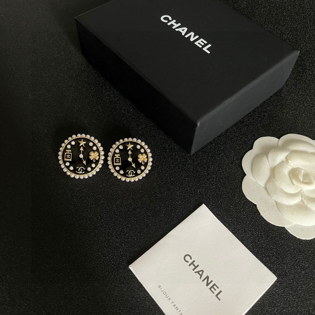 CC Vintage Double C Clock Black Gold Earrings