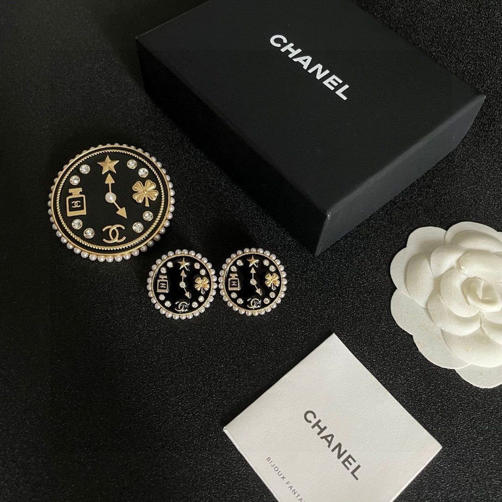 CC Vintage Double C Clock Black Gold Earrings