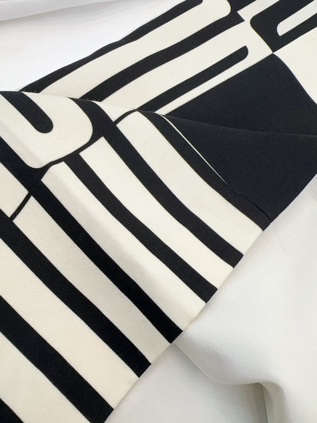 CD 25 Suspender Skirt Black Beige Silk Wool