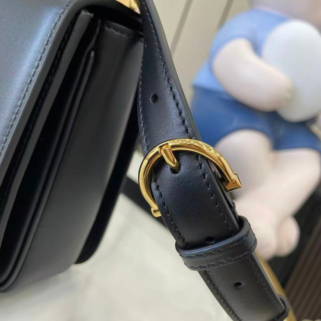 Gucci 25 Siena Bag Black Gold Leather 292363