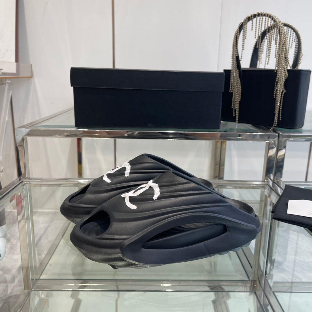 CC Slippers Black Foam  204135
