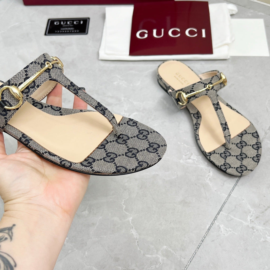 GC 25 Horsebit Thong Sandals Gray Canvas Leather 293854