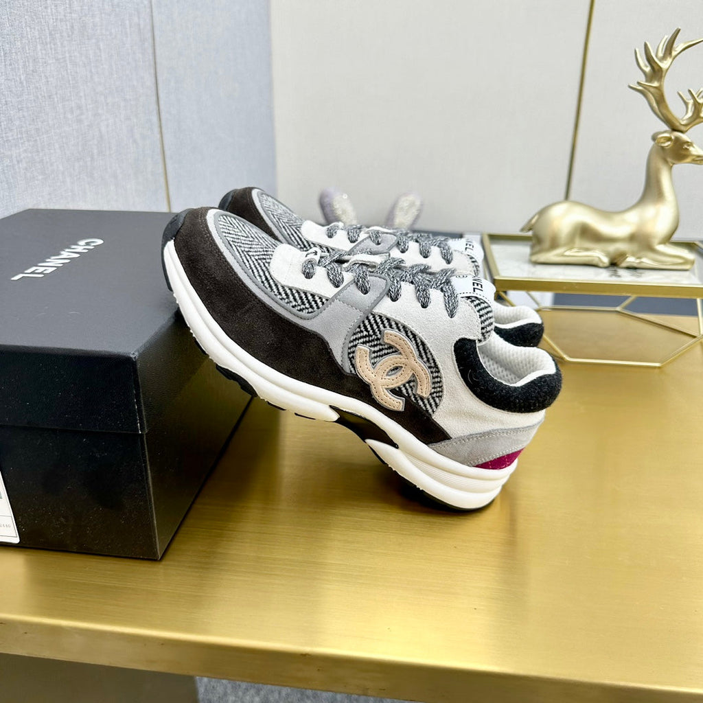CC 2026 Casual Sneakers Black Gray Suede Canvas 668054