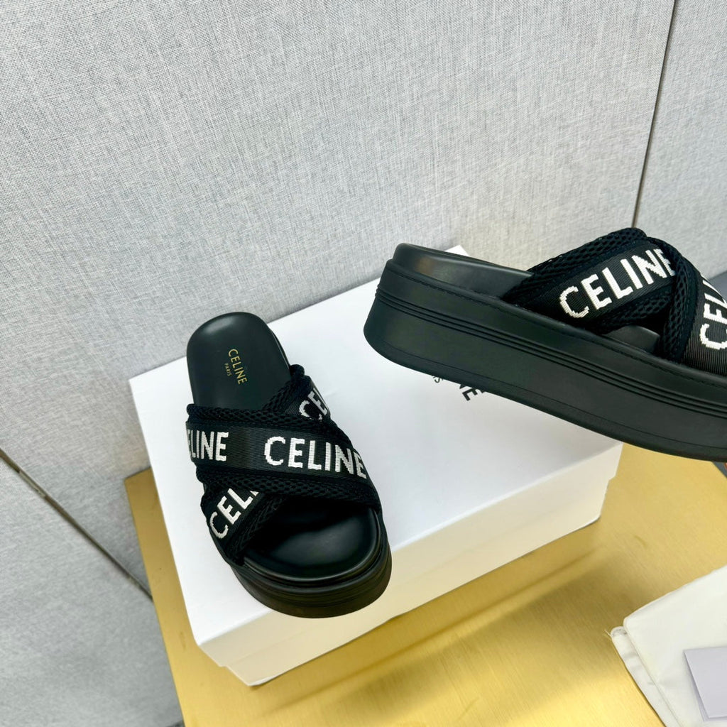 BLOCK SLIDE CROSS-STRAP IN BLACK MESH NYLON AND TEXT WITH JACQUARD