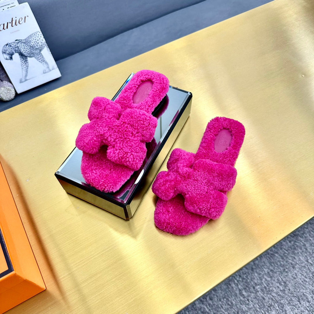 0RAN SHEARLING SANDALS BRIGHT PINK