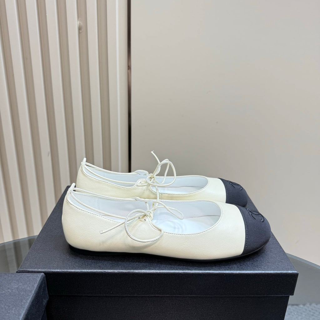 CC 25 Mary Jane Flat Beige Cream Leather with Fabric 239407