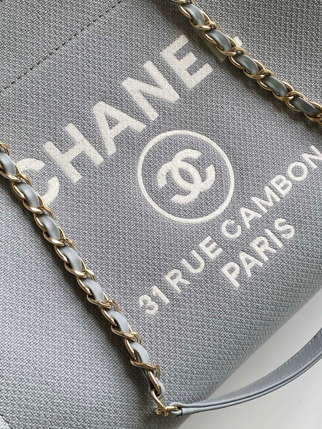 CC 2025 Deauville Tote Bag Light Gray Canvas