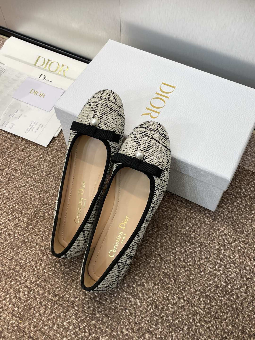 BALLET FLAT IN WHITE MIX BLACK EMBROIDERED CANNAGE TWEED
