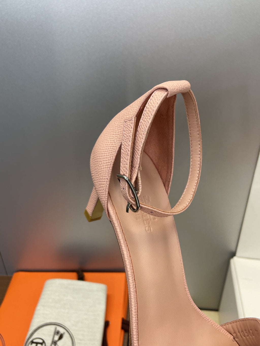 HM 26ss High Heel Sandals 70 Light Pink Cowhide 607118
