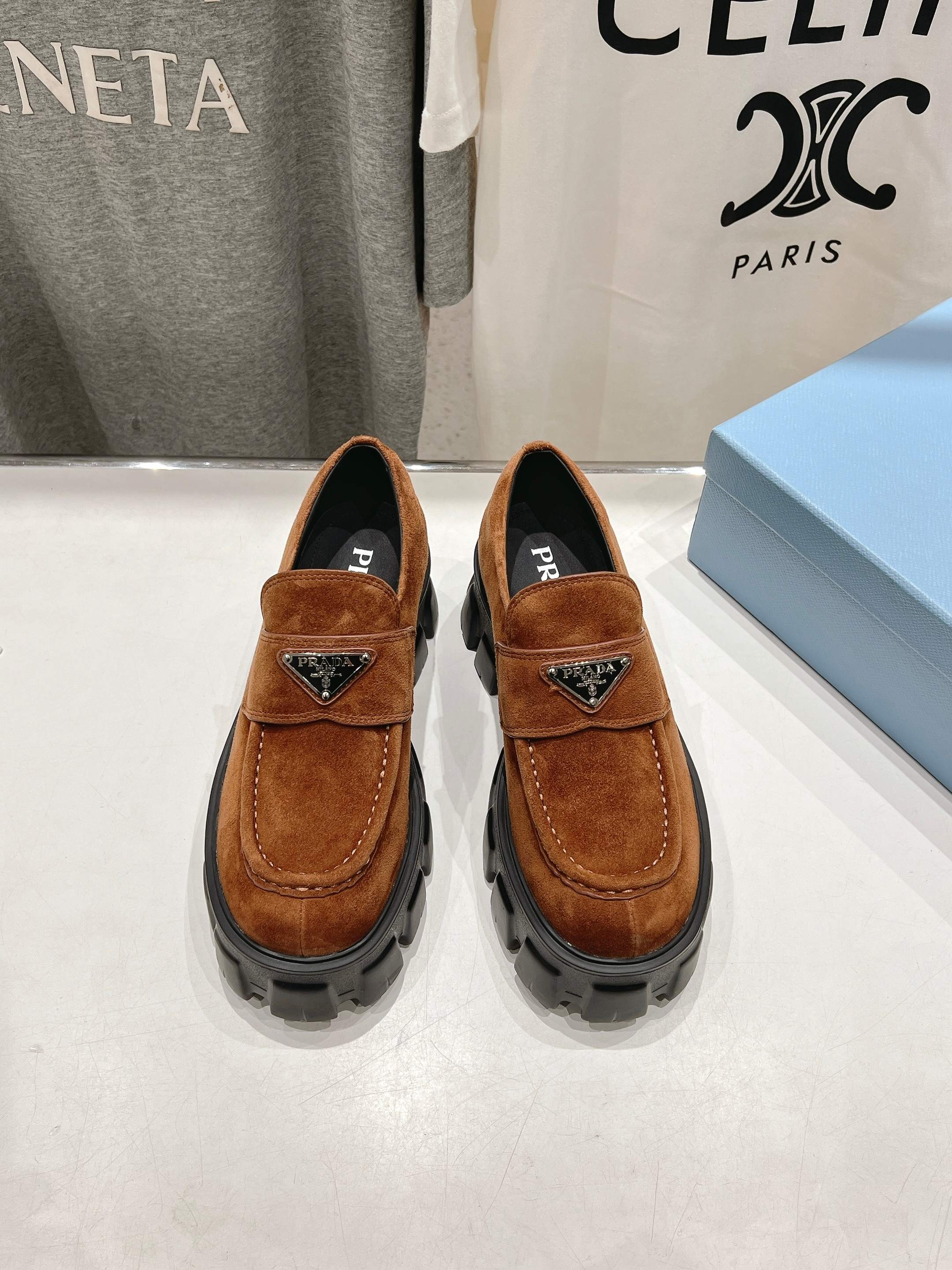 MONOLITH LOAFERS IN RED BROWN SUEDE