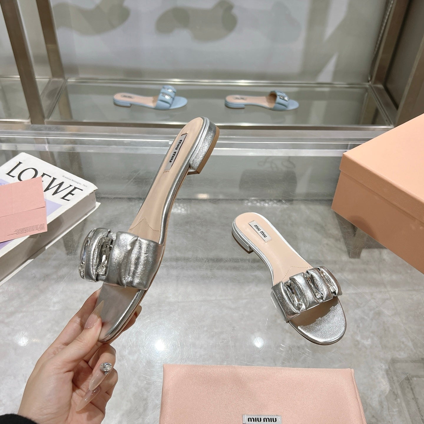 Miu 25C Slippers Silver Leather 235287