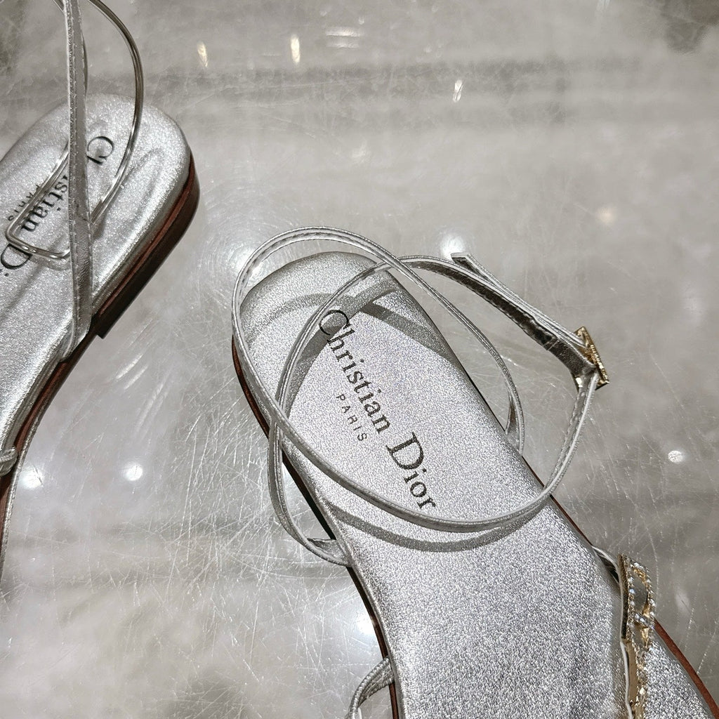 FLAT SANDALS 25S IN SILVER CALFSKIN RHINESTONES STRAP