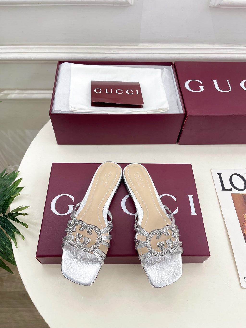 GG 26 Flat Sandals Sliver Metallic Leather 587091