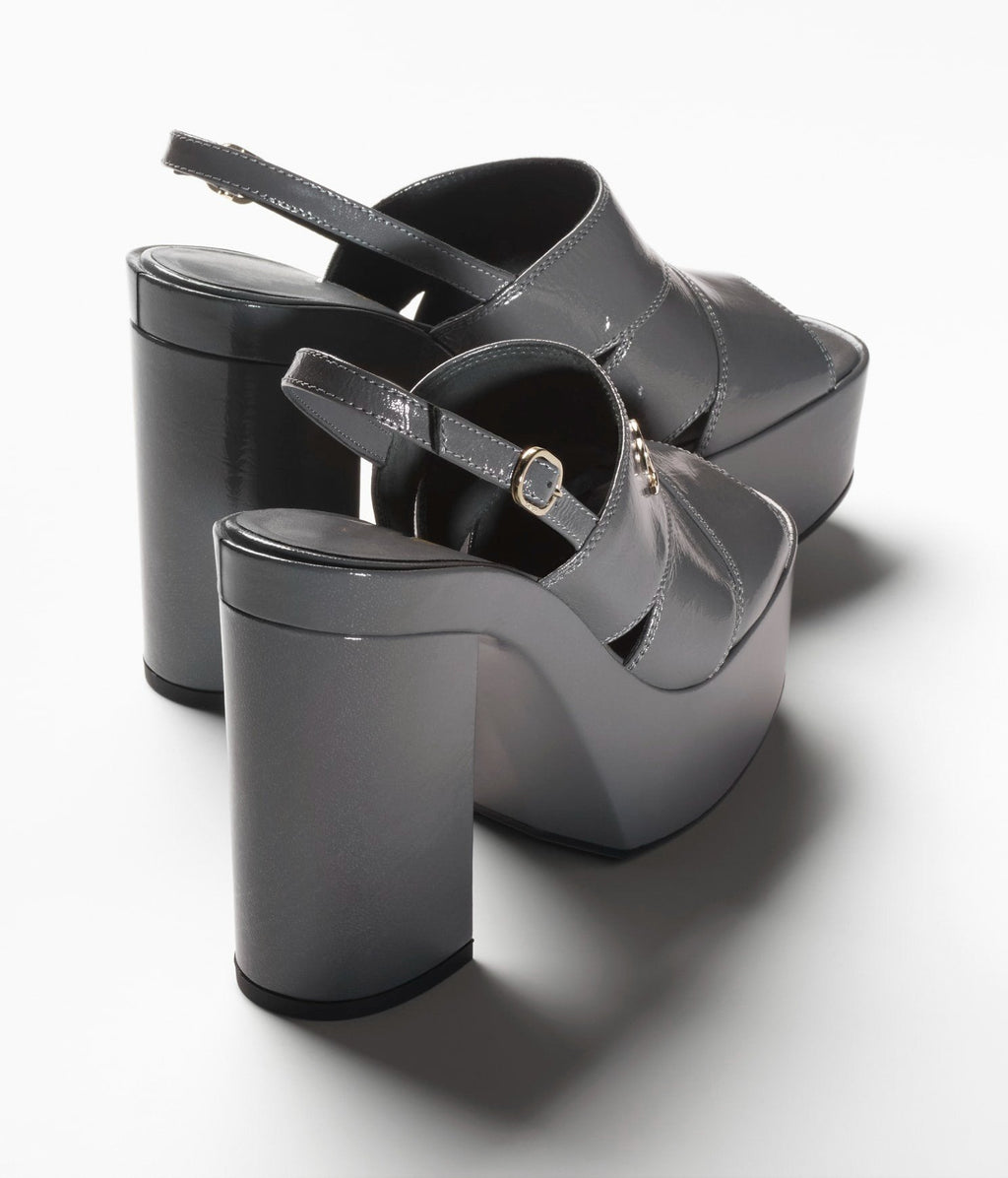 SANDALS GRAY PATENT CRUMPLED LAMBKSIN