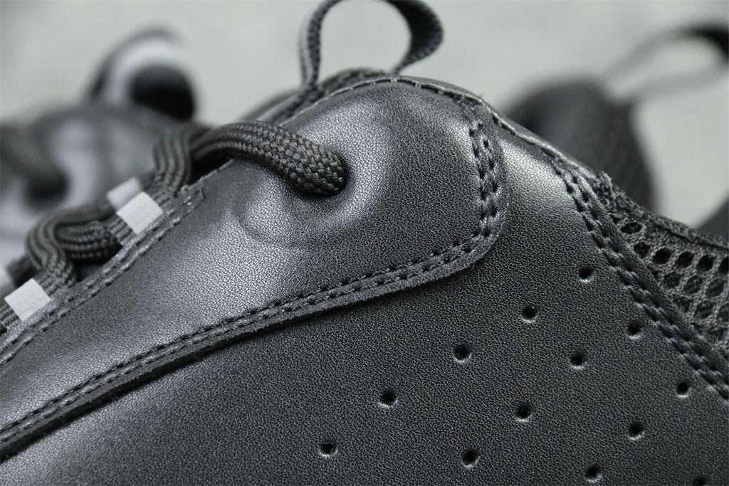 Dior B22 'Black White'